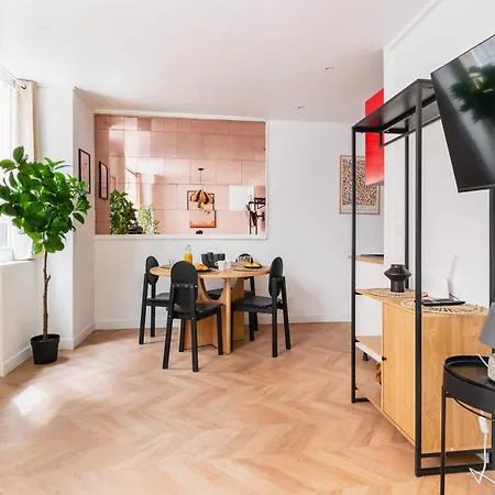 2 Pieces Equipe Proche Montmartre - 18 - 4p *