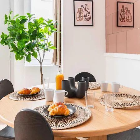 2 Pieces Equipe Proche Montmartre - 18 - 4p Paris